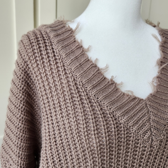 Pink Lily Distressed Frayed Sweater Taupe Long Sleeves Cute Soft Cozy Medium - Picture 5 of 16